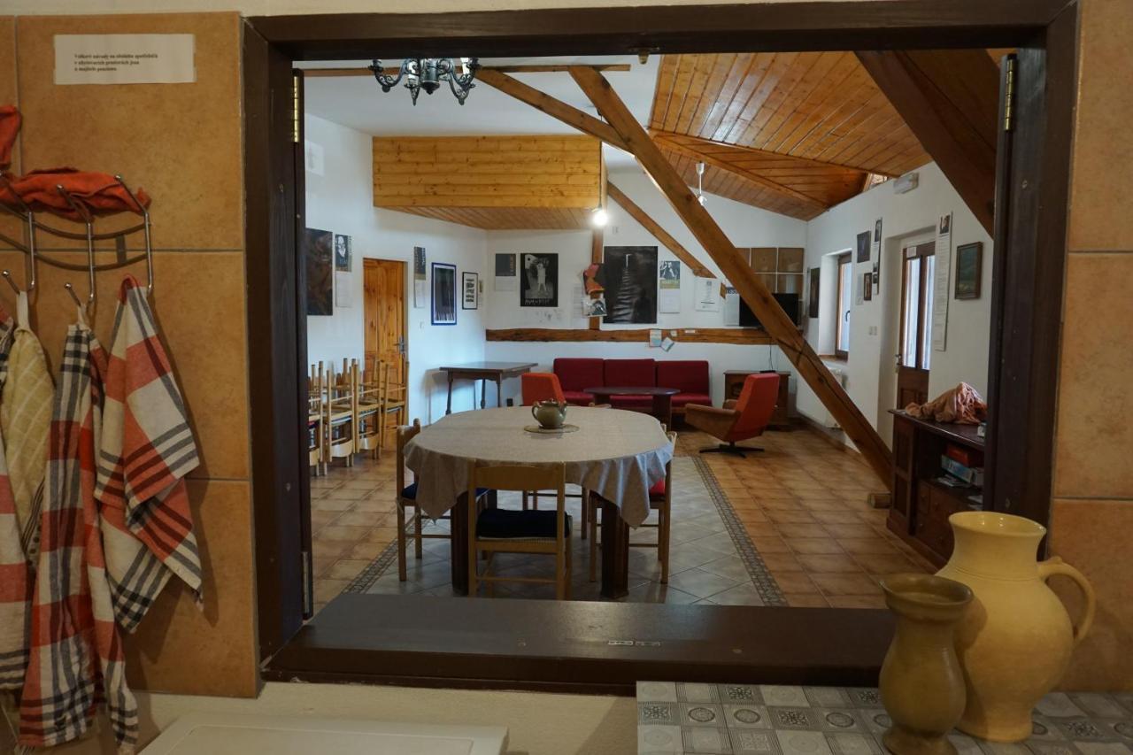 Appartement Mlyn-Osvracin Extérieur photo