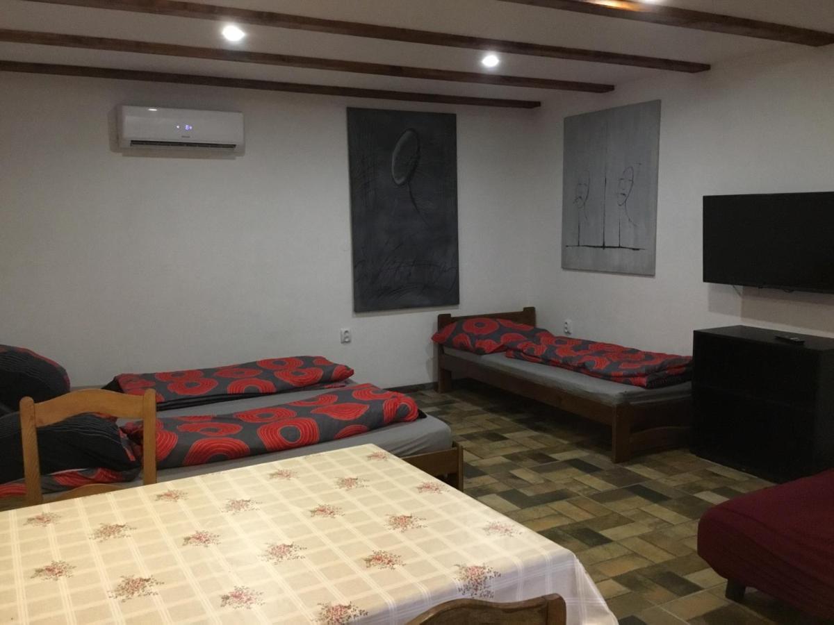 Appartement Mlyn-Osvracin Extérieur photo