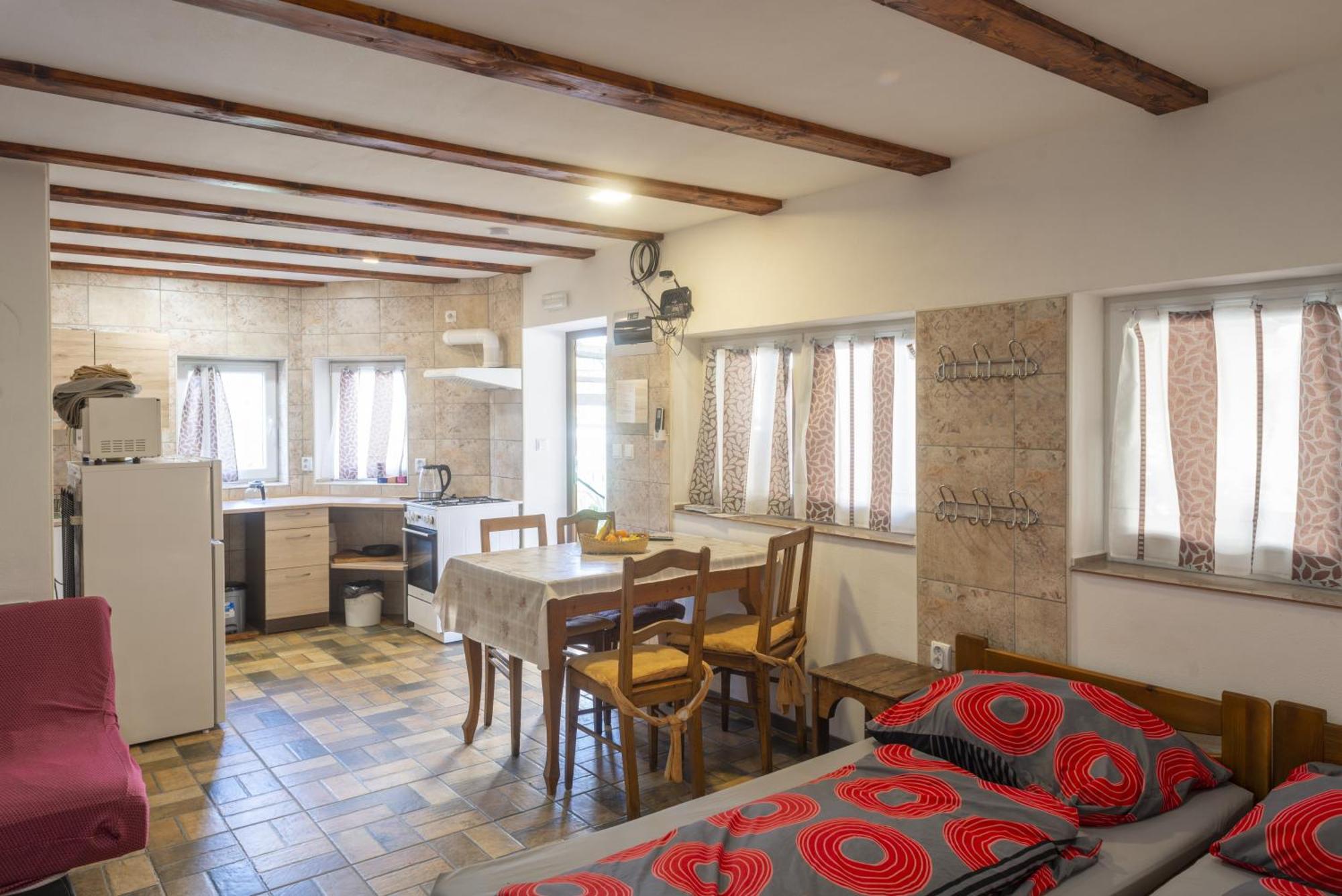 Appartement Mlyn-Osvracin Extérieur photo
