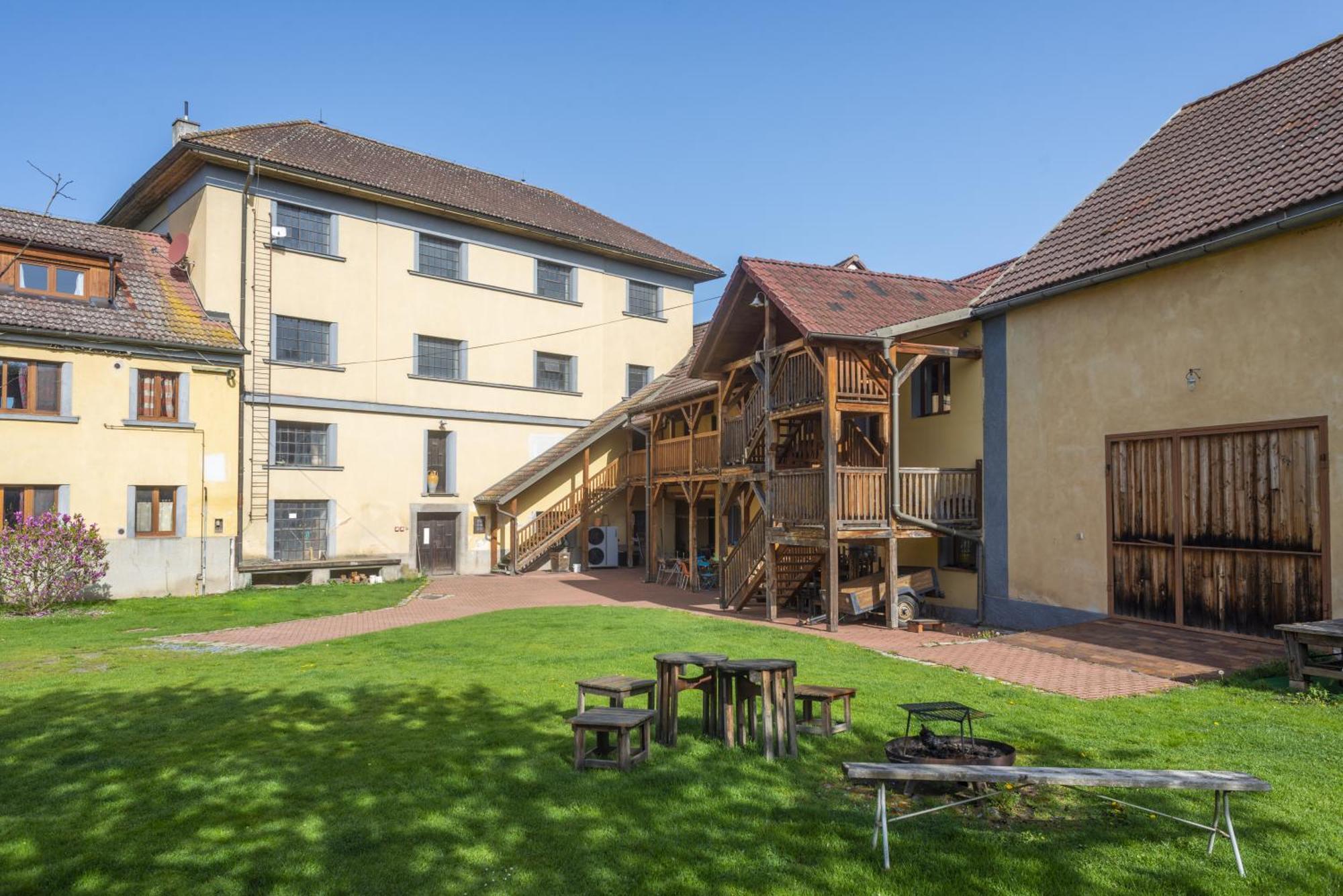 Appartement Mlyn-Osvracin Extérieur photo